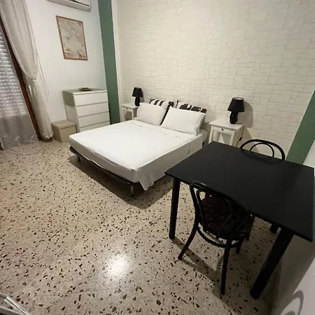 ホームステイ Casina Della Strega